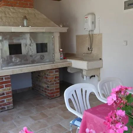 Tomislav Casa de hóspedes Malinska